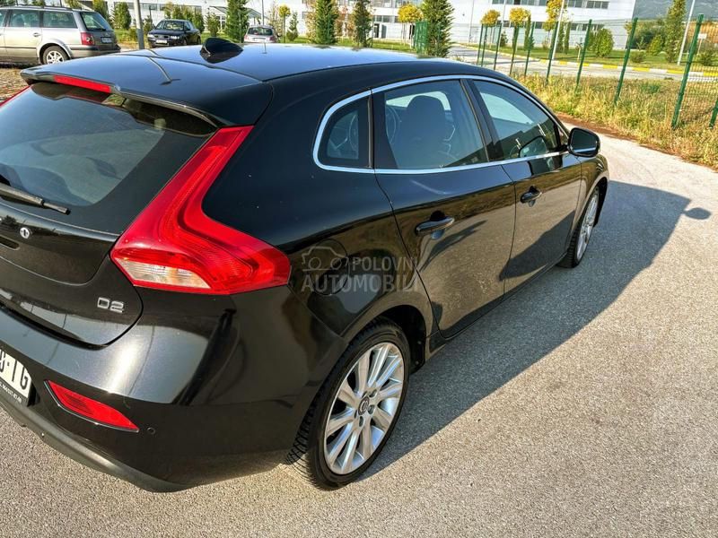 Volvo V40 D2 SUMMUM