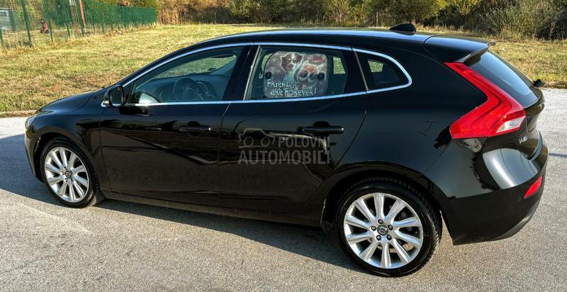 Volvo V40 D2 SUMMUM