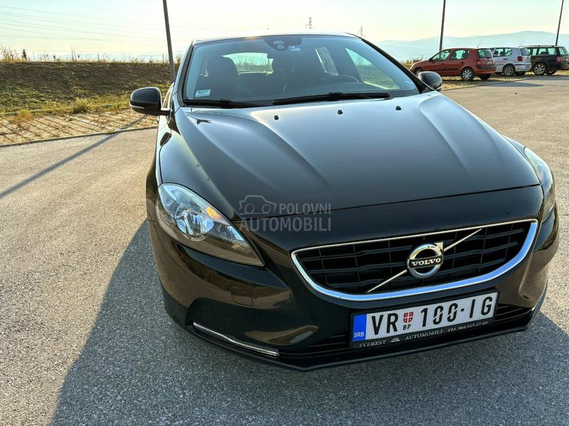 Volvo V40 D2 SUMMUM
