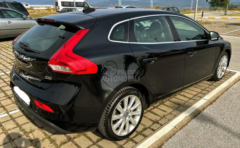 Volvo V40 D2 SUMMUM