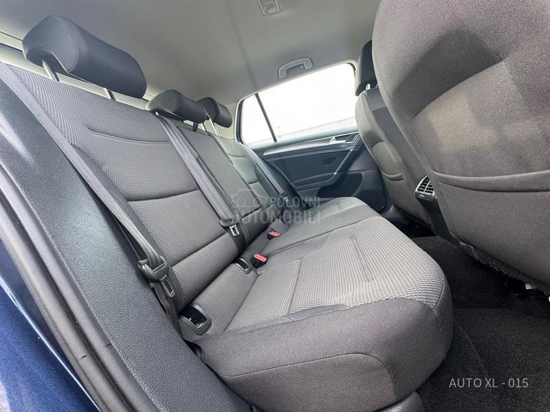 Volkswagen Golf 7 1.2 TSI // NAV