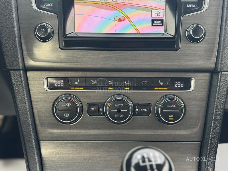 Volkswagen Golf 7 1.2 TSI // NAV