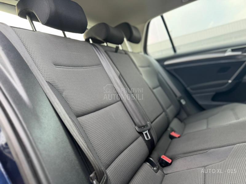 Volkswagen Golf 7 1.2 TSI // NAV