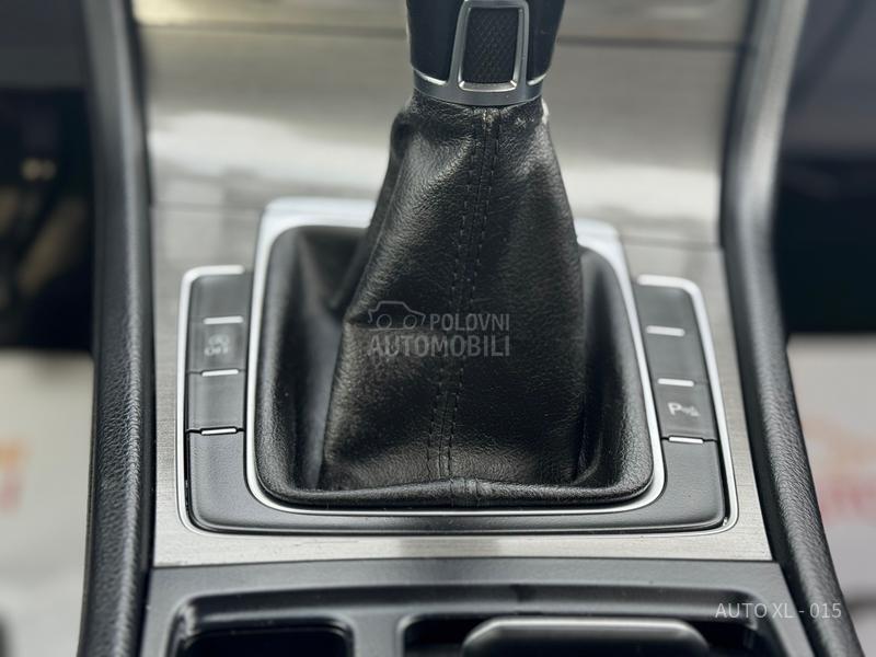 Volkswagen Golf 7 1.2 TSI // NAV