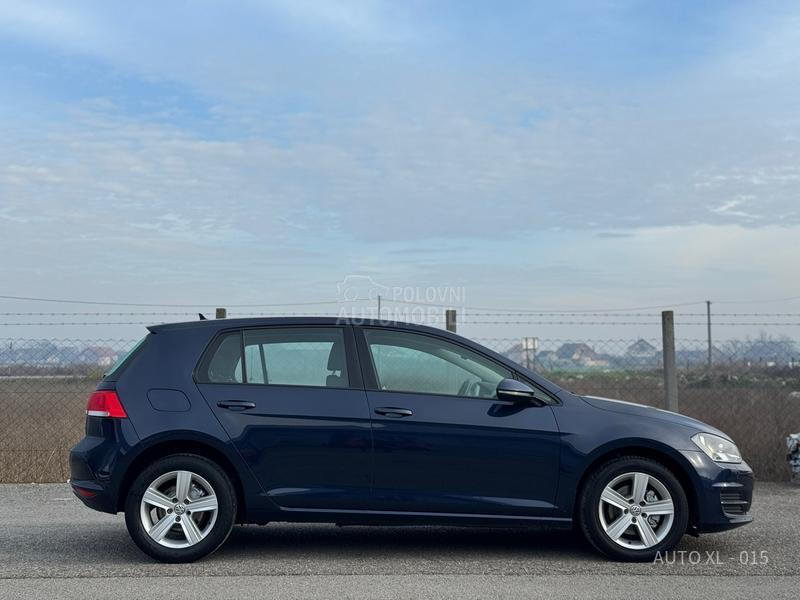 Volkswagen Golf 7 1.2 TSI // NAV