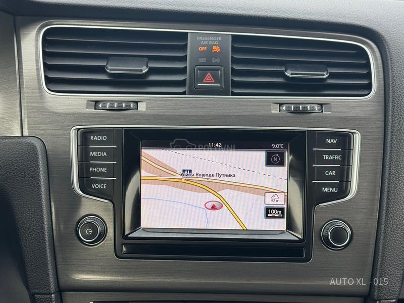 Volkswagen Golf 7 1.2 TSI // NAV