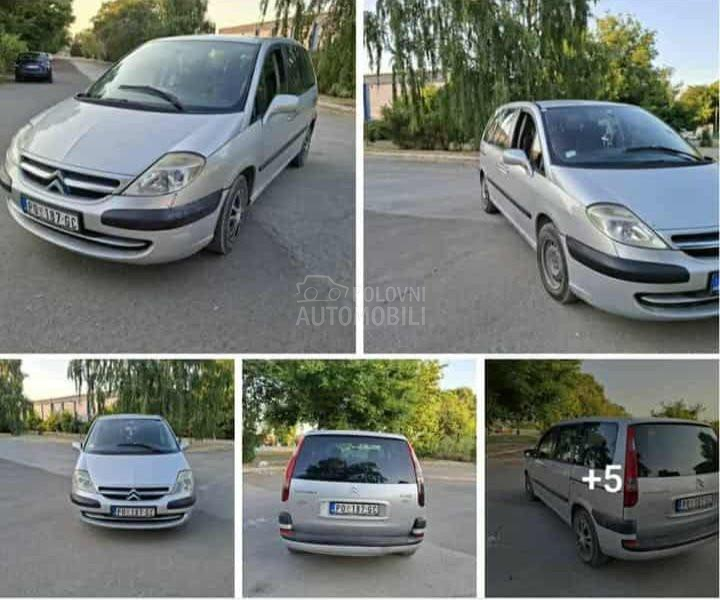Citroen C8 