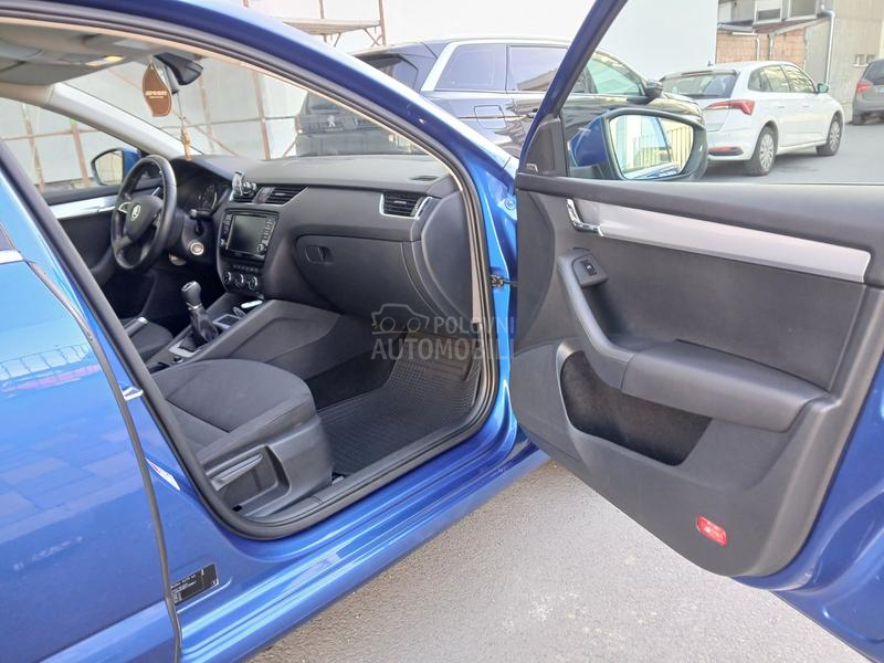Škoda Octavia 1.6 tdi ledovi