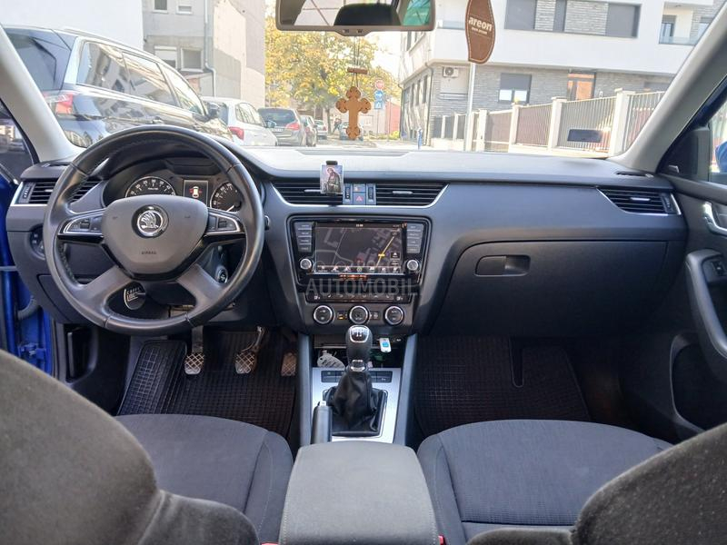 Škoda Octavia 1.6 tdi ledovi