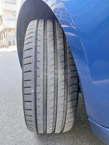 Škoda Octavia 1.6 tdi ledovi