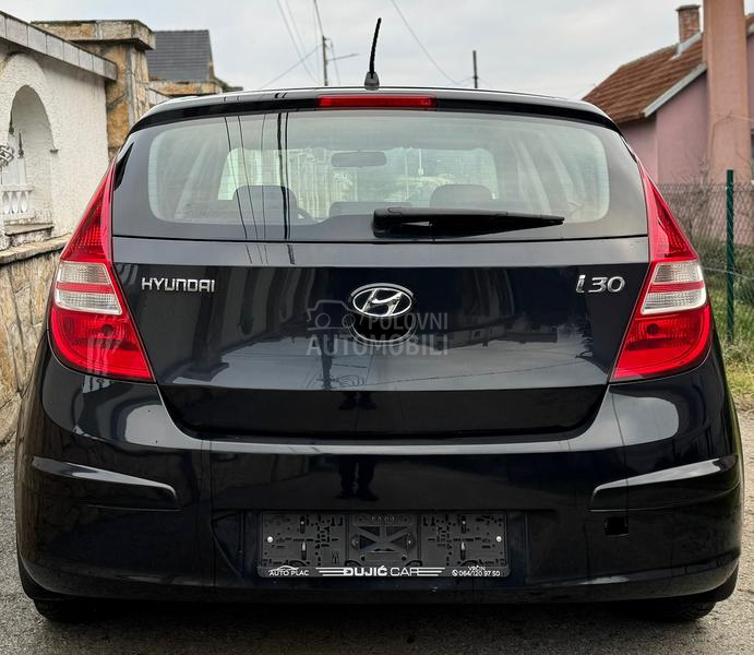 Hyundai i30 1.4 B