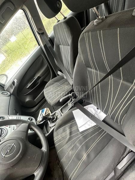 Opel Corsa D 