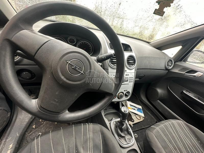 Opel Corsa D 