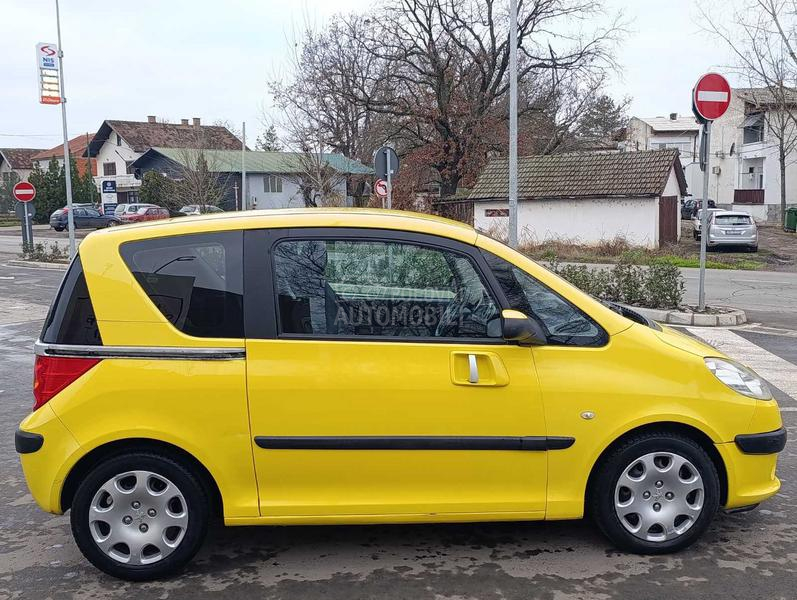 Peugeot 1007 