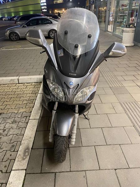 Piaggio X9 500 Evolution