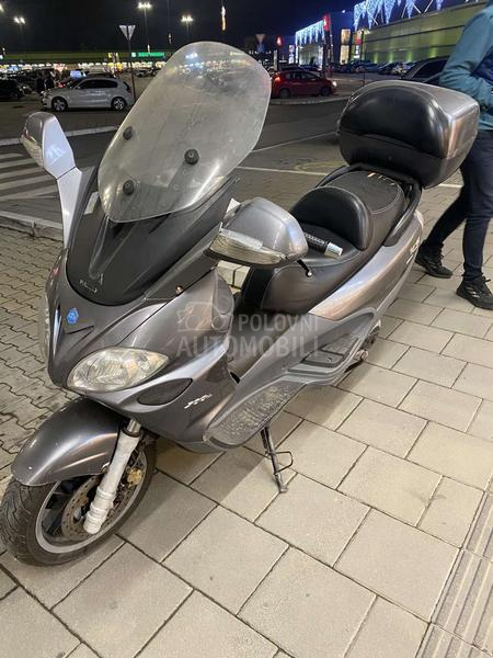 Piaggio X9 500 Evolution