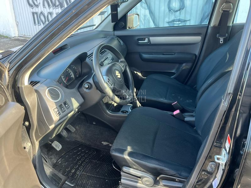 Suzuki Swift 1.3