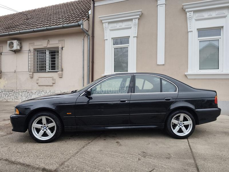 BMW 520 