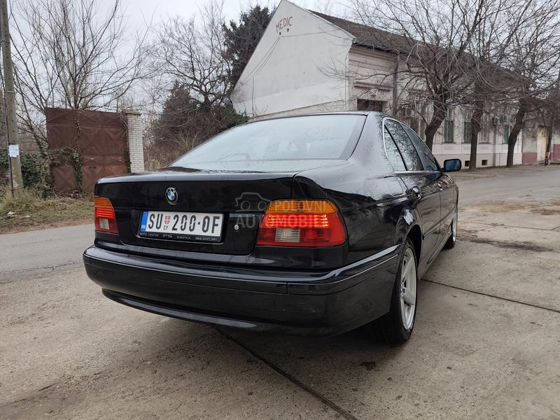 BMW 520 