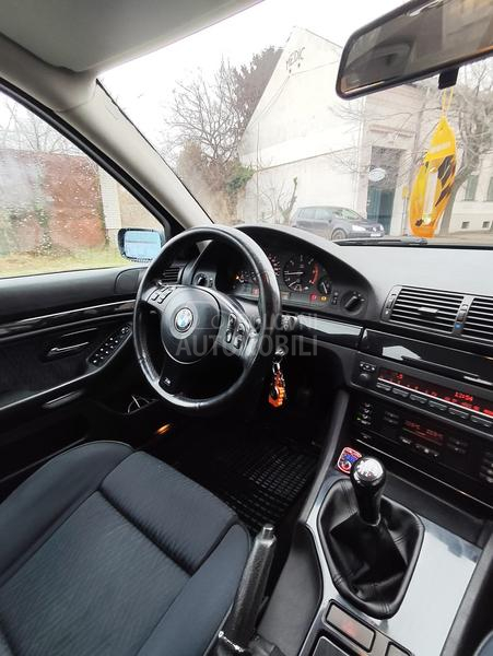 BMW 520 