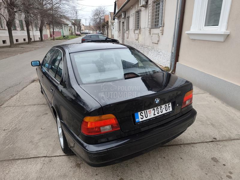 BMW 520 