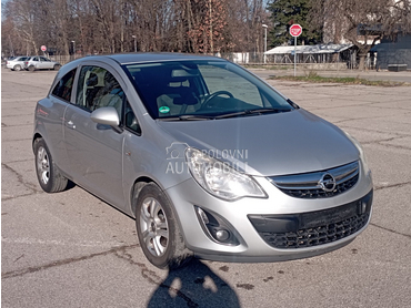Opel Corsa D satelite