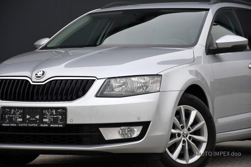Škoda Octavia 2.0 TDI / DSG / CH