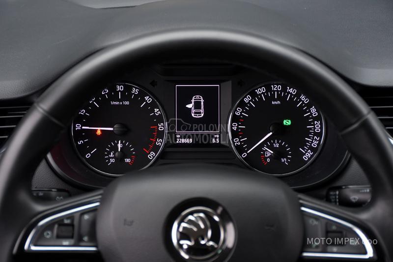 Škoda Octavia 2.0 TDI / DSG / CH