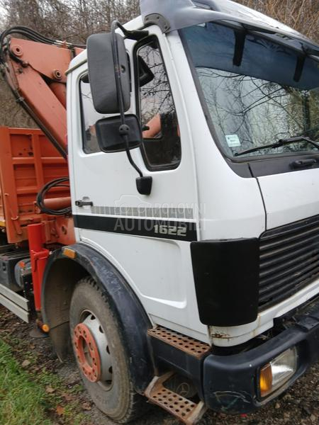 Mercedes Benz 1622