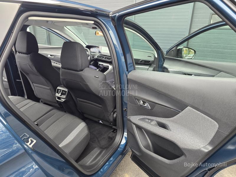 Peugeot 3008 1.5HDI