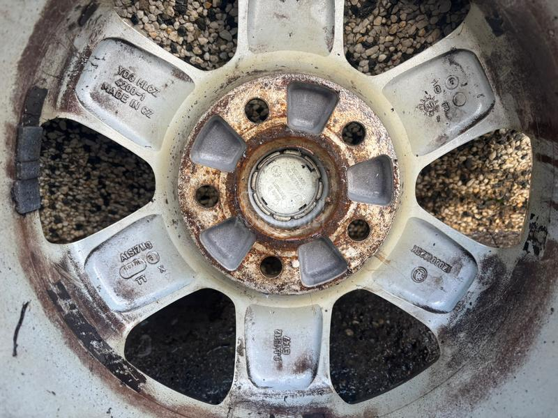 Aluminijumske felne  15" 5 x 112