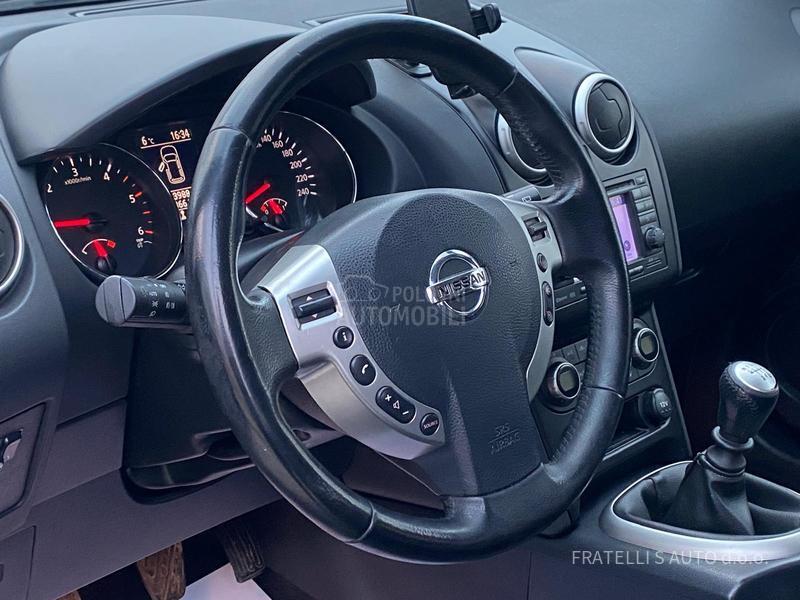 Nissan Qashqai URADJEN VELlKI SERVI