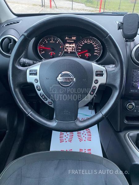 Nissan Qashqai URADJEN VELlKI SERVI