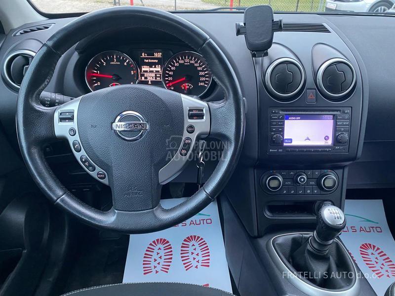 Nissan Qashqai URADJEN VELlKI SERVI