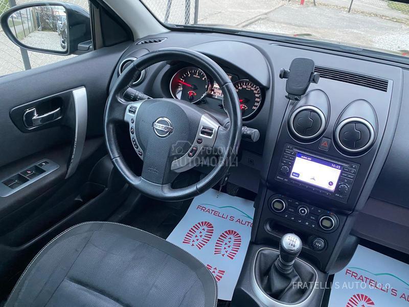 Nissan Qashqai URADJEN VELlKI SERVI