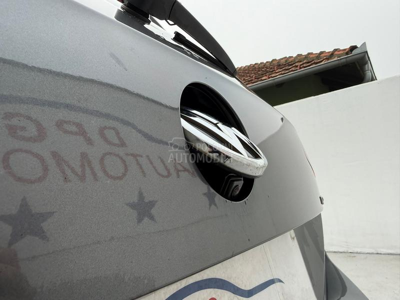 Volkswagen Passat B8 1.6TDI DSG/MATRX/FUL