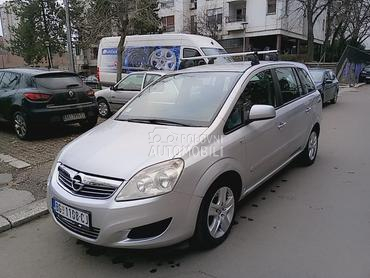 Opel Zafira Prava.km