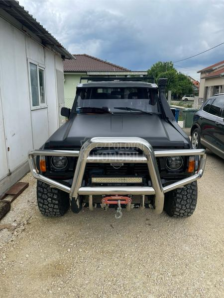 Nissan Patrol y60
