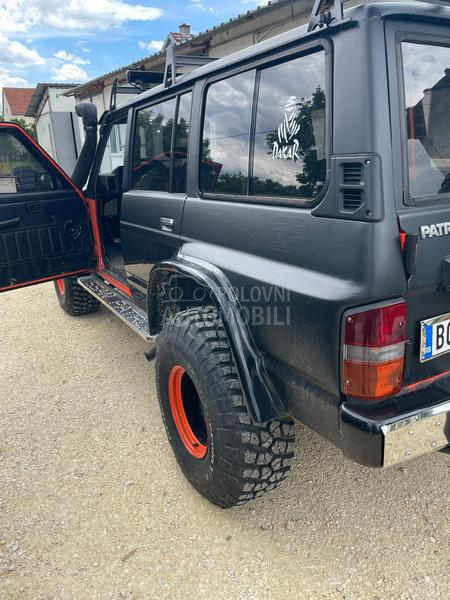 Nissan Patrol y60