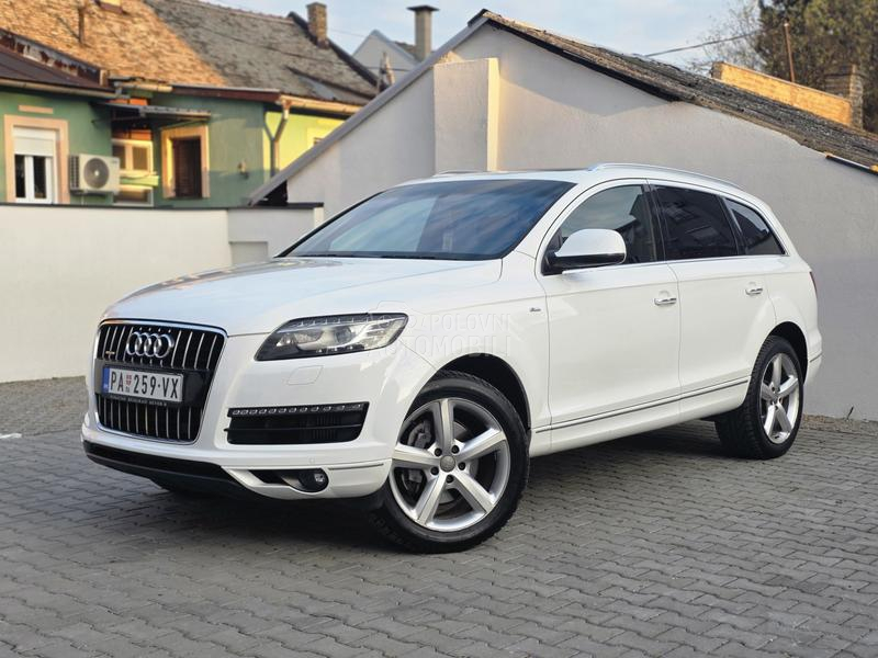Audi Q7 