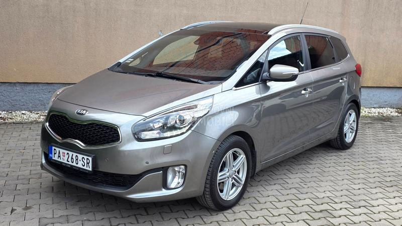 Kia Carens 