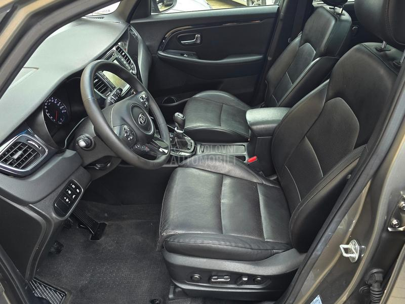 Kia Carens 