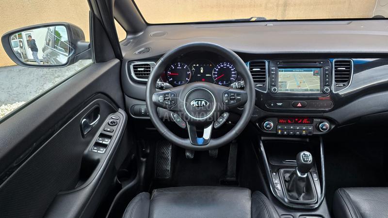 Kia Carens 