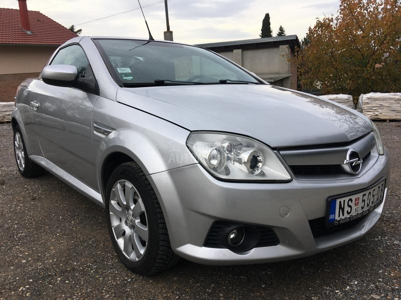 Opel Tigra multimedija