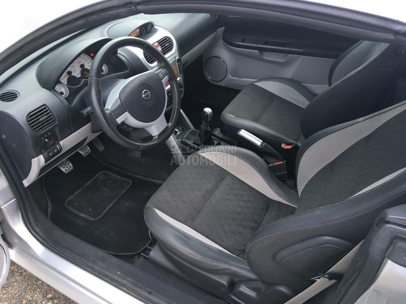 Opel Tigra multimedija