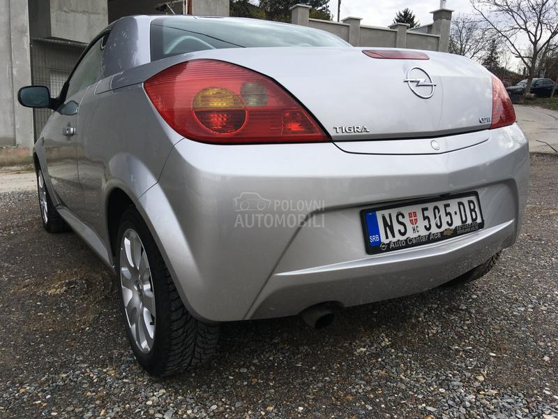 Opel Tigra multimedija