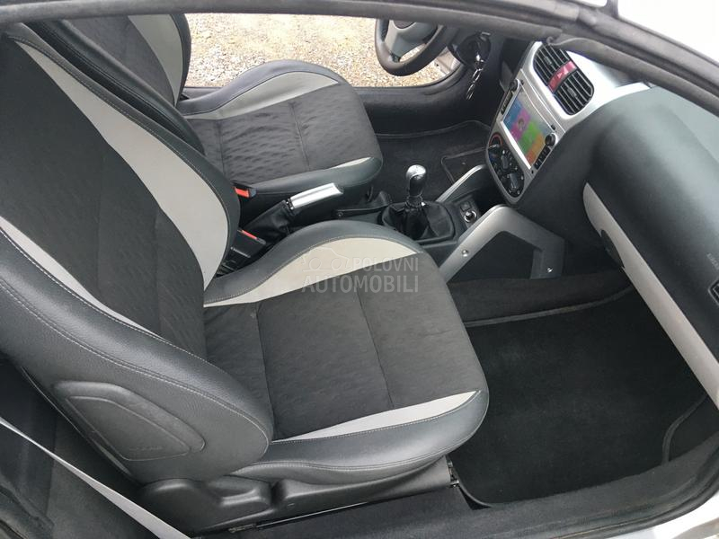 Opel Tigra multimedija