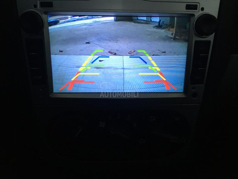 Opel Tigra multimedija