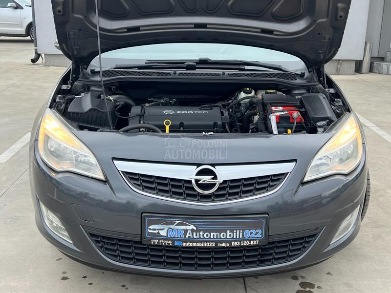 Opel Astra J 1.6b EcoFlex