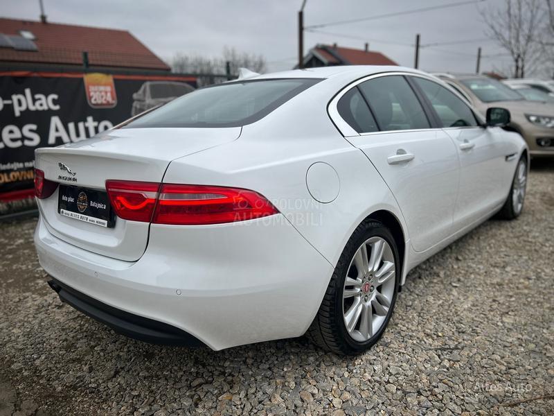 Jaguar XE 2.0D Portfolio